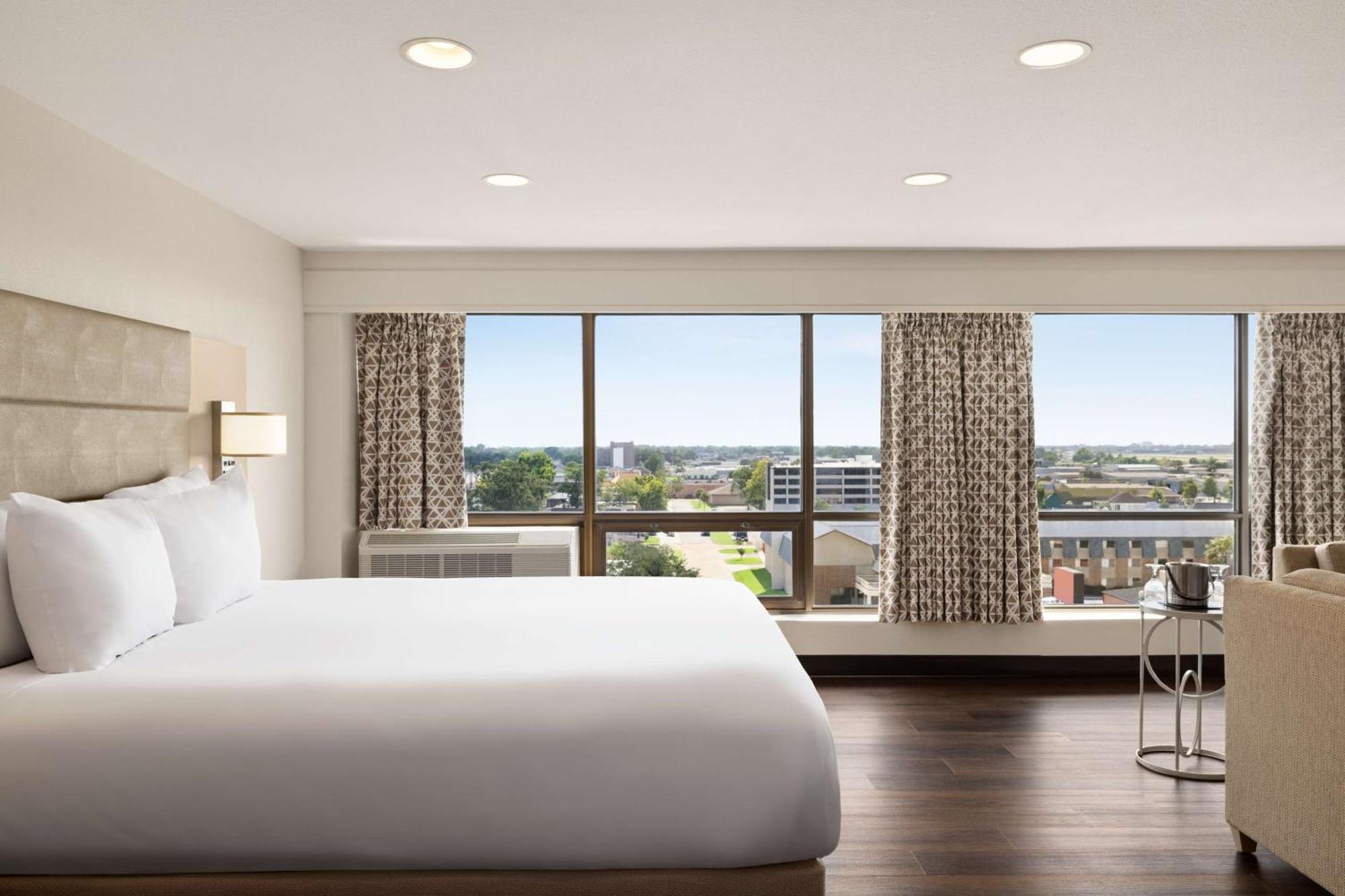 Doubletree By Hilton New Orleans Airport Kenner Exterior foto
