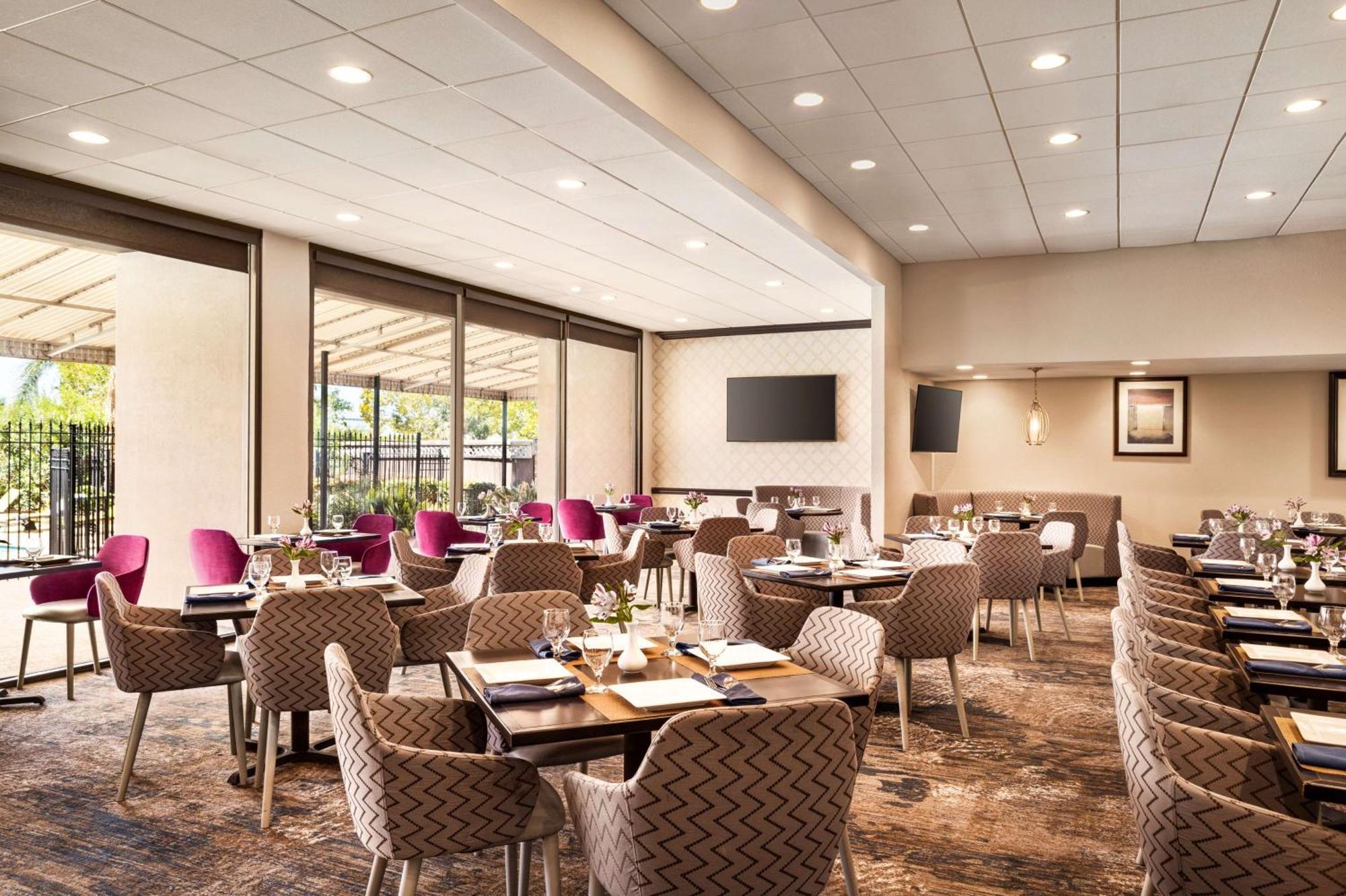 Doubletree By Hilton New Orleans Airport Kenner Exterior foto